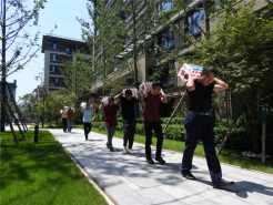 <b>新思路裝飾‖工地服務(wù)日◇竭誠(chéng)服務(wù)，打造完美</b>