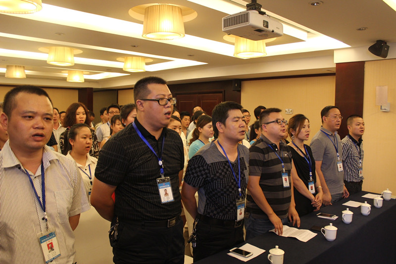 乘風(fēng)破浪，再創(chuàng)輝煌——新思路裝飾召開七月工